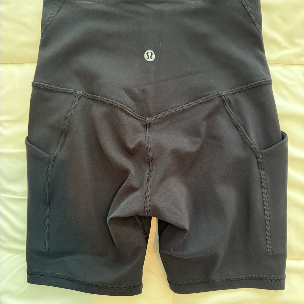 Lululemon align with pockets shorts, size 2, NWOT